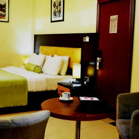 Sweet Spirit Hotel And Suites Danag - פורט הרקורט מראה חיצוני תמונה