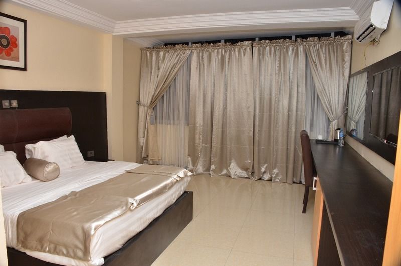Sweet Spirit Hotel And Suites Danag - פורט הרקורט מראה חיצוני תמונה
