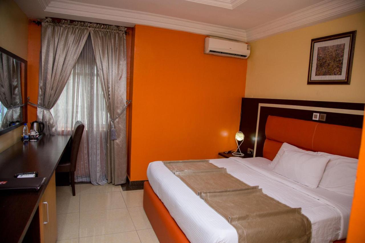 Sweet Spirit Hotel And Suites Danag - פורט הרקורט מראה חיצוני תמונה